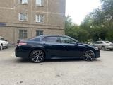 Toyota Camry 2019 года за 11 000 000 тг. в Караганда – фото 3
