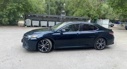 Toyota Camry 2019 года за 11 000 000 тг. в Караганда – фото 2