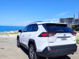Toyota RAV4 2023 годаүшін18 000 000 тг. в Актау – фото 4