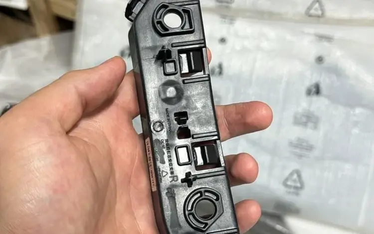 Крыло за 150 000 тг. в Алматы