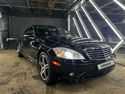 Mercedes-Benz S 550 2008 года за 8 900 000 тг. в Астана – фото 2