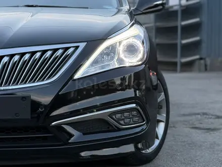 Hyundai Grandeur 2015 года за 8 600 000 тг. в Алматы – фото 2