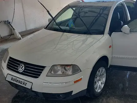 Volkswagen Passat 2002 года за 2 700 000 тг. в Жанаозен – фото 2