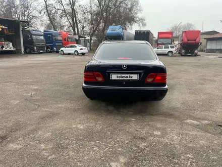 Mercedes-Benz E 280 1999 года за 4 800 000 тг. в Кызылорда – фото 4