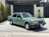 Mercedes-Benz E 200 1990 года за 1 150 000 тг. в Шымкент