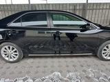 Toyota Camry 2013 года за 9 200 000 тг. в Алматы – фото 2