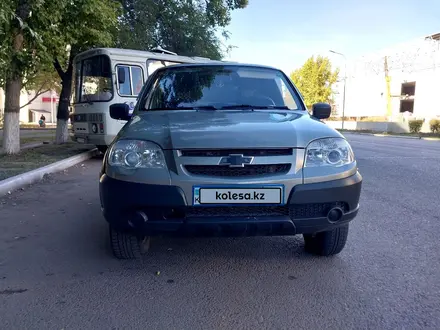 Chevrolet Niva 2015 года за 3 200 000 тг. в Уральск – фото 3