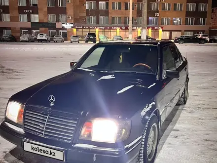 Mercedes-Benz E 200 1993 года за 1 600 000 тг. в Караганда