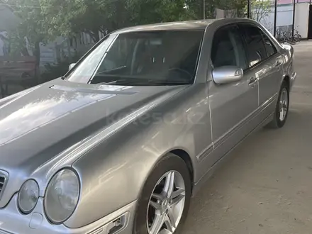 Mercedes-Benz E 320 2001 года за 5 000 000 тг. в Жанаозен – фото 10