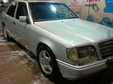 Mercedes-Benz E 220 1993 года за 1 700 000 тг. в Тараз – фото 3