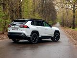 Toyota RAV4 2021 года за 16 900 000 тг. в Алматы