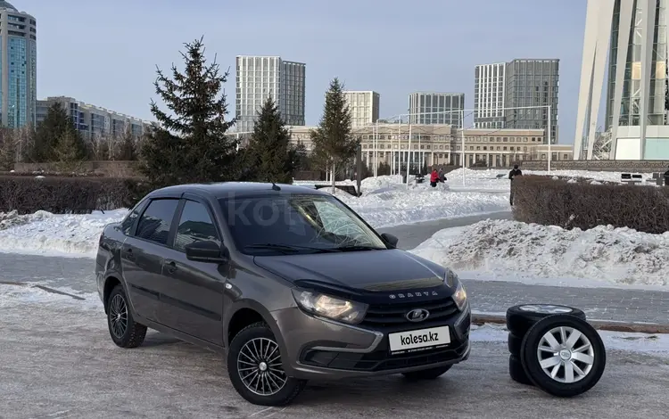 ВАЗ (Lada) Granta 2190 2020 годаүшін3 700 000 тг. в Астана