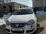 Volkswagen Jetta 2006 года за 2 500 000 тг. в Актау