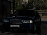 Mercedes-Benz C 220 1995 года за 550 000 тг. в Темиртау