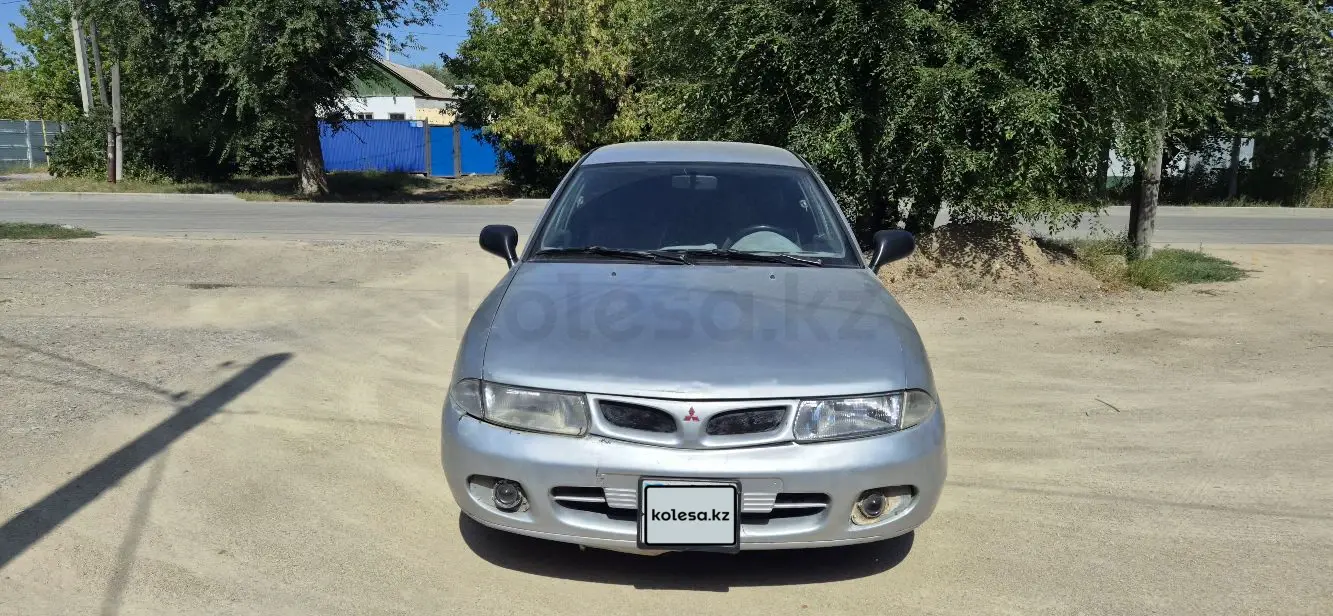 Mitsubishi Carisma, 1997