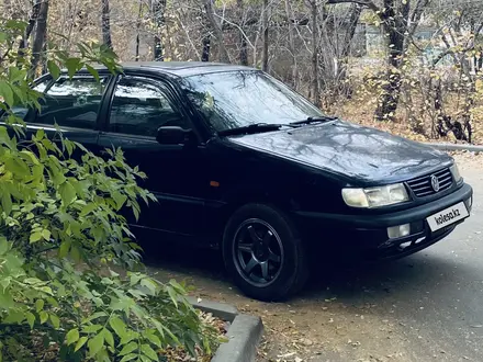 Volkswagen Passat 1993 года за 2 000 000 тг. в Караганда