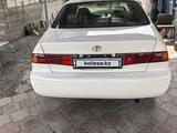 Toyota Camry 2001 года за 3 400 000 тг. в Алматы – фото 4