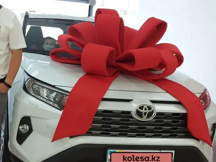 Toyota RAV4 2021 года за 15 300 000 тг. в Астана