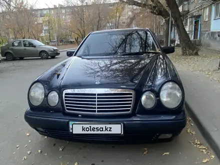 Mercedes-Benz E 240 1998 года за 3 045 000 тг. в Караганда – фото 10