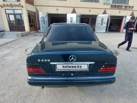 Mercedes-Benz E 220 1995 года за 2 200 000 тг. в Кызылорда – фото 3