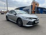 Toyota Camry 2021 года за 14 500 000 тг. в Астана – фото 2