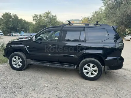 Toyota Land Cruiser Prado 2005 года за 10 000 000 тг. в Актобе – фото 12