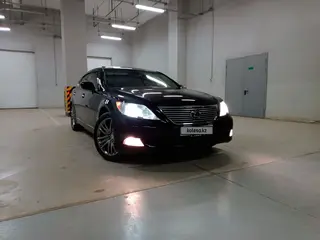 Lexus LS 460