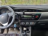 Toyota Corolla 2015 года за 5 900 000 тг. в Уральск – фото 2