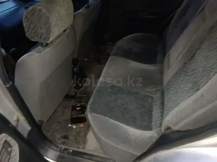 Nissan Almera 1996 года за 1 200 000 тг. в Караганда – фото 4