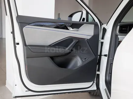Volkswagen Passat Comfortline 2026 года за 19 300 000 тг. в Актау – фото 32