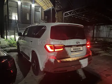 Infiniti QX80 2022 года за 32 069 833 тг. в Алматы – фото 6