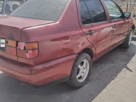 Volkswagen Vento 1994 года за 550 000 тг. в Караганда – фото 3