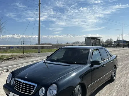 Mercedes-Benz E 320 2000 года за 4 100 000 тг. в Алматы – фото 4