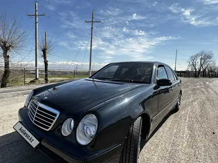 Mercedes-Benz E 320 2000 года за 4 100 000 тг. в Алматы – фото 6