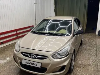 Hyundai Accent, 2013