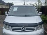 Volkswagen Caravelle 2008 года за 7 900 000 тг. в Алматы