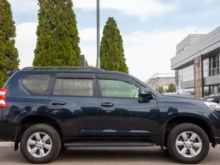 Toyota Land Cruiser Prado Comfort 2014 года за 17 490 000 тг. в Алматы – фото 8