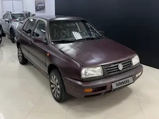Volkswagen Vento, 1993