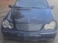 Mercedes-Benz C 200 2002 годаfor1 100 000 тг. в Алматы – фото 4