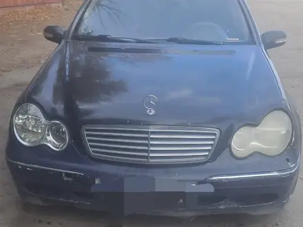 Mercedes-Benz C 200 2002 года за 1 100 000 тг. в Алматы – фото 4