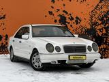 Mercedes-Benz E 280 1995 года за 2 350 000 тг. в Караганда – фото 2