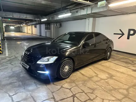 Mercedes-Benz S 500 2006 года за 9 000 000 тг. в Алматы
