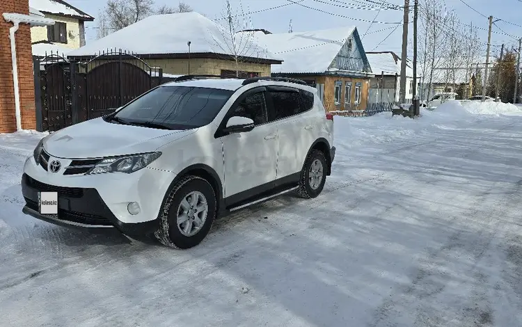 Toyota RAV4 2015 годаfor10 700 000 тг. в Актобе