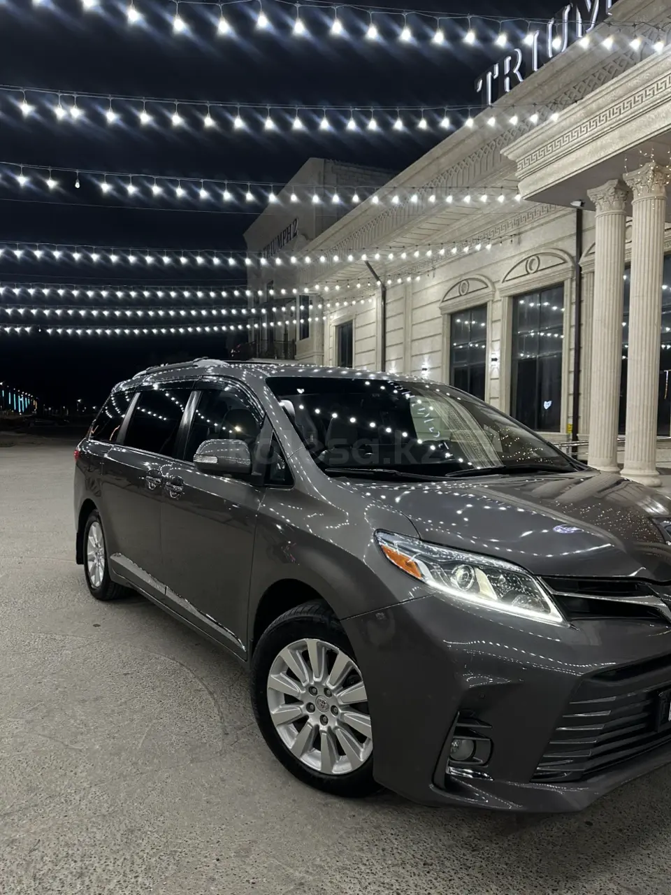 Toyota Sienna, 2015