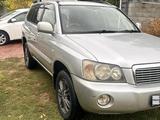Toyota Kluger 2001 года за 4 800 000 тг. в Алматы – фото 3