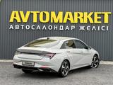 Hyundai Elantra 2023 года за 8 990 000 тг. в Актобе – фото 3