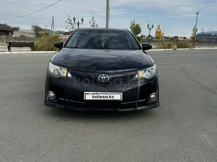 Toyota Camry 2014 года за 5 400 000 тг. в Атырау – фото 3