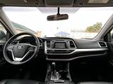 Toyota Highlander 2016 года за 9 800 000 тг. в Актау – фото 4