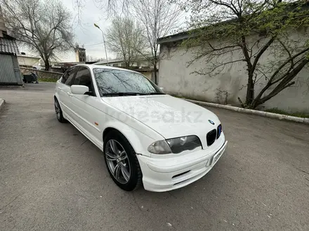 BMW 328 2000 года за 2 600 000 тг. в Алматы – фото 2