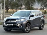 Toyota Highlander 2019 года за 17 000 000 тг. в Алматы – фото 3